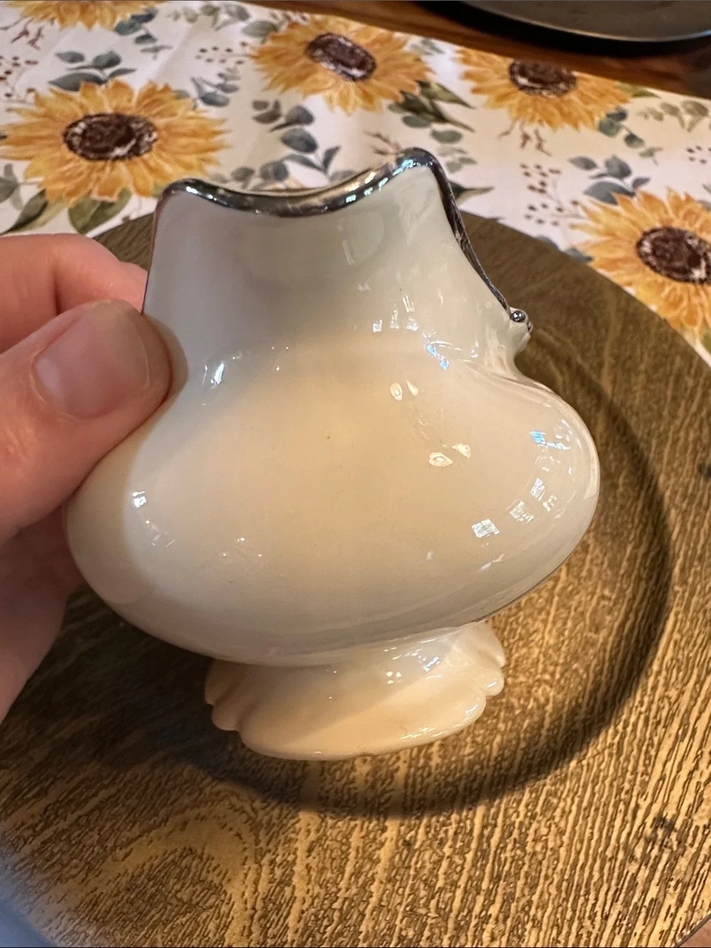 Homer laughlin Virginia  Floral Porcelain Gravy Boat with oval bowl